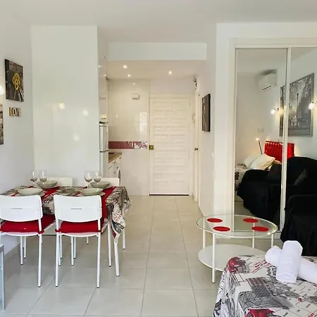 Benalbeach - Precioso Apartamento En Con Piscinas, Tobogán Y Zonas De Ocio, Playa A 100 Metros Apartamento *